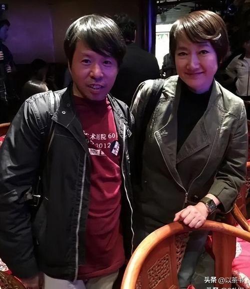 事实证明，和王刚离婚24年的成方圆，已经变成了他高攀不起的样子
