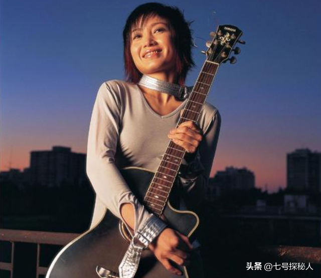 她6次上春晚，被恩师骗怀孕，自杀未遂不幸流产，57岁却依旧单身