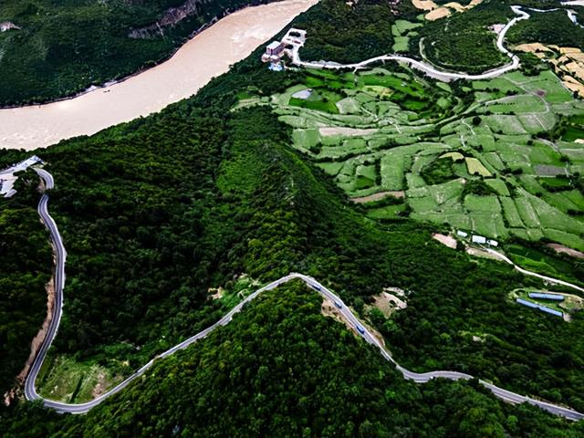 雅鲁藏布江：投资超1万亿，比三峡大3倍，对中国影响有多大？