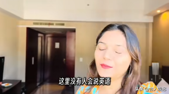 印度旅游团来上海旅游，落地的瞬间，一个个眉头紧锁却又目瞪口呆