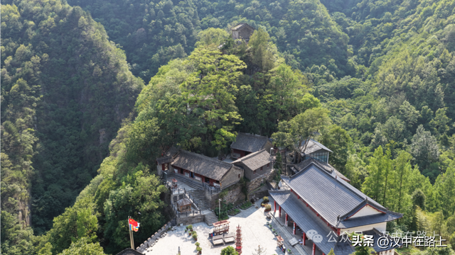探秘汉中哑姑山宝峰寺！千年古刹的神秘与壮美！