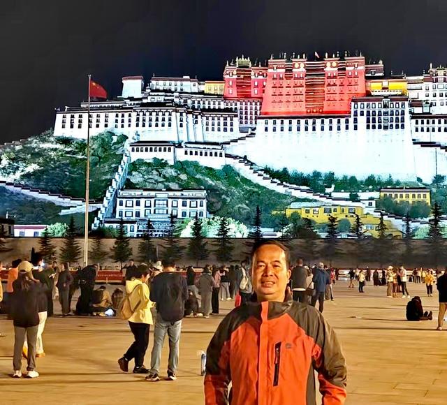车轮，终于碾上了这条蜿蜒盘旋的天路——318国道