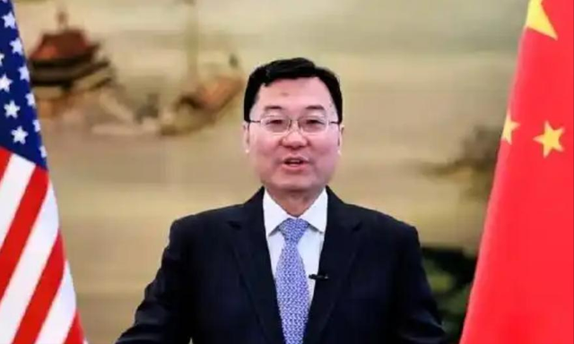 中国国防部送赖清德4个字，英媒: 特朗普中断采访，接北京的电话