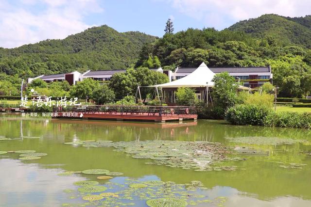 浙江宁波的湖光山色，周边景色都很秀丽，是露营和遛娃的绝佳之地