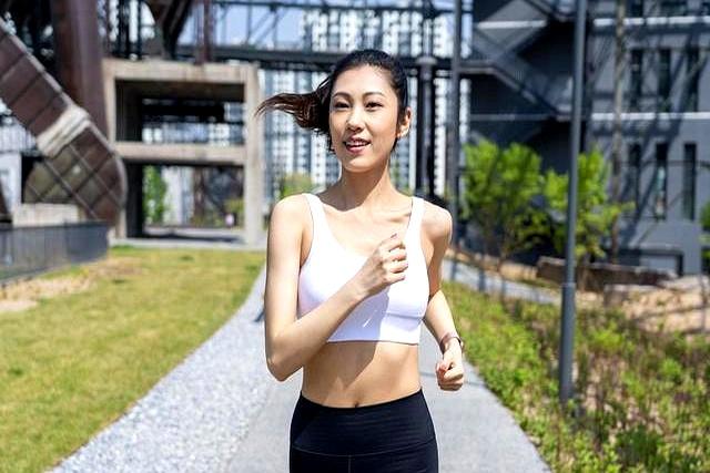 当一个中年女性开始频繁跑10公里，说明了这4个原因。
