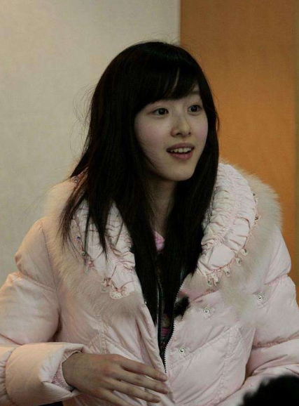 刘强东章泽天久违合体仅3天，令人恶心的一幕上演，杨颖也被牵连