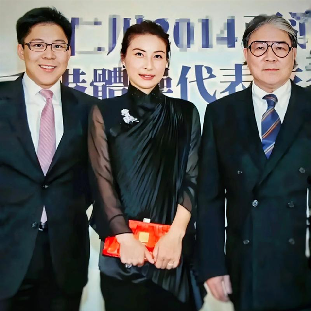 结婚13年，44岁郭晶晶再次迎来喜讯，全网恭喜	，终于等到这一天