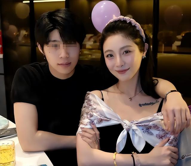 “买英国精子生3娃	”的山东女人	，8年后现状曝光！如今她后悔不？