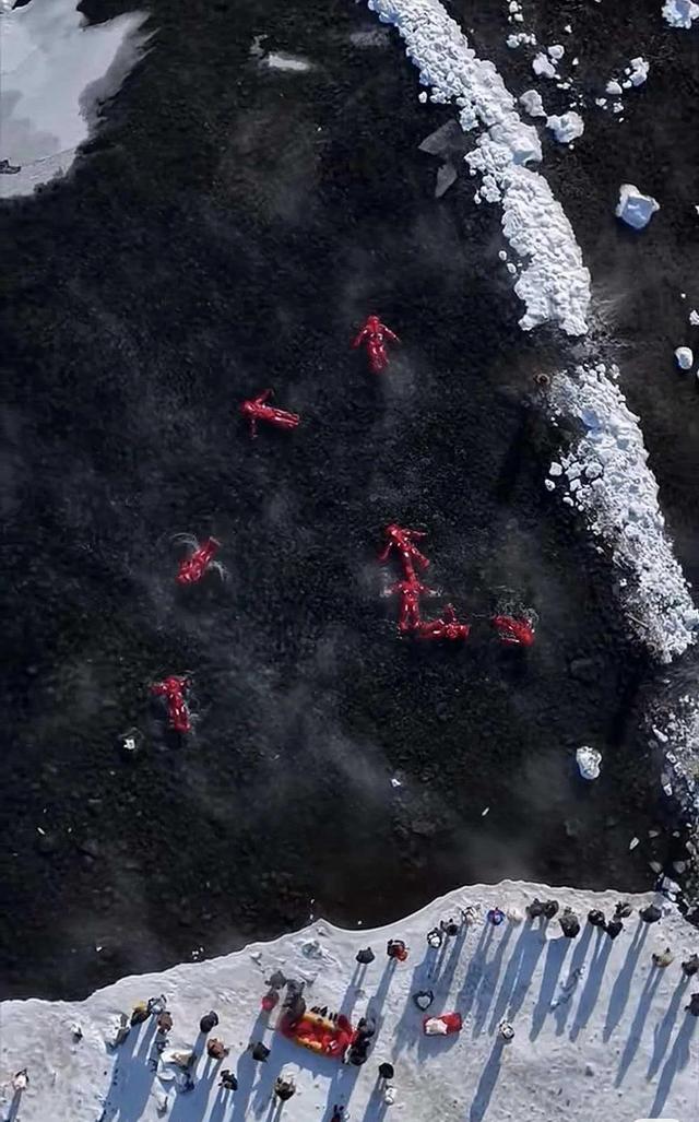 阿尔山不冻河人体漂流被叫停，河道恢复原貌，景区：河中小石坝是为增加雾凇，目前已拆除