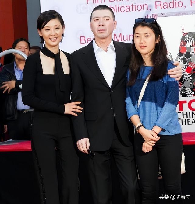徐帆回应离婚5个月	，冯小刚近况曝光，他的“小心思”再藏不住了