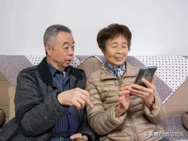 两性关系：60岁女人的大实话，男人过了65岁，只剩下一个“用处”