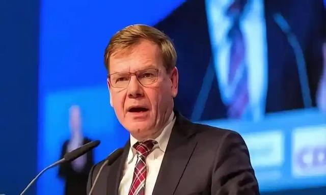 中美正式发文通知	，一分不差地按时履行承诺，两国率先成为大输家