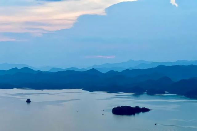 为什么「窝囊游」越来越流行？