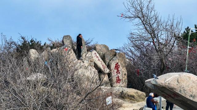 暮秋泰山，用绚烂迎接冬天的到来