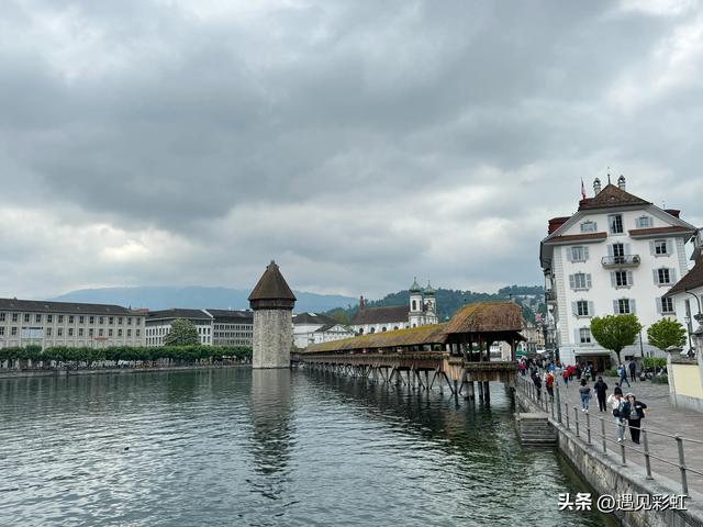 我的法意瑞之旅（八）瑞士施皮茨小镇、坐金色山口火车至卢塞恩