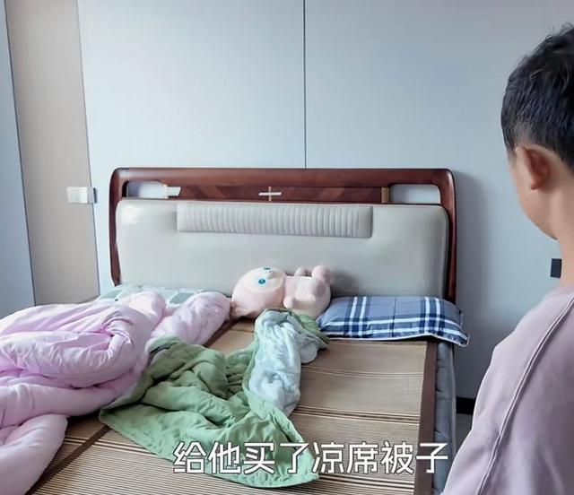 “小马云”发声想赚钱娶老婆，表哥盖别墅开豪车，他却成赚钱工具