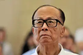 三次批评劝诫，李嘉诚一言不发，再次错过机会，官方开始行动图片