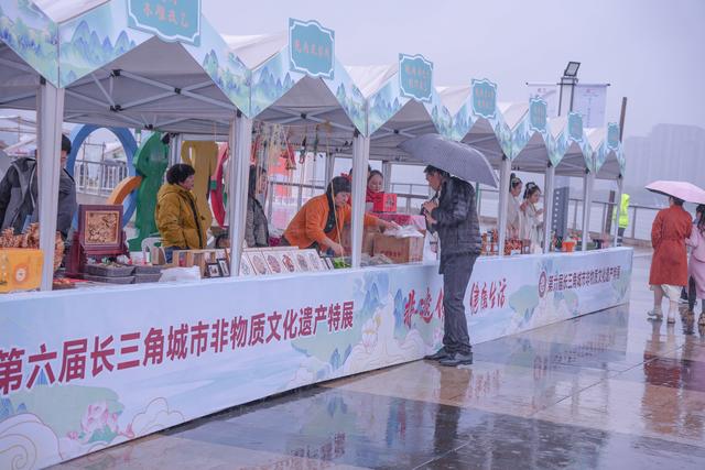 长三角非遗联展聚首宛陵湖畔 文房四宝盛载千年宣城气韵