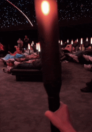 在三星堆躺着看展，真不是玩儿抽象