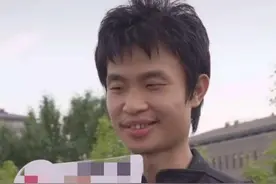 该停停了！自媒体捧杀式造谣“韦神”，连央媒都看不下去直接喊话图片