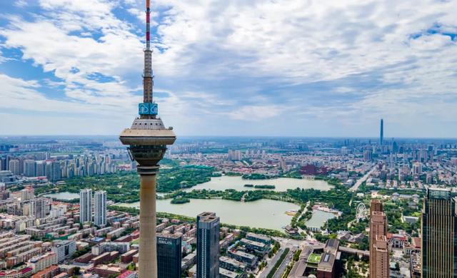 信不信?我登天塔花了三十年