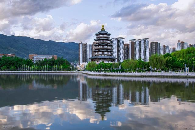 走遍云南，能四季养老的为何是这座城