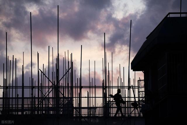 十二年悬案告破	，杀妻藏尸者终究逃不过法律制裁！