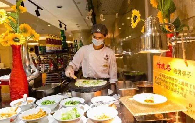 周末2大2小叹“森林秘境”度假地，吃住玩全了，汤泉萌宠…平靓正