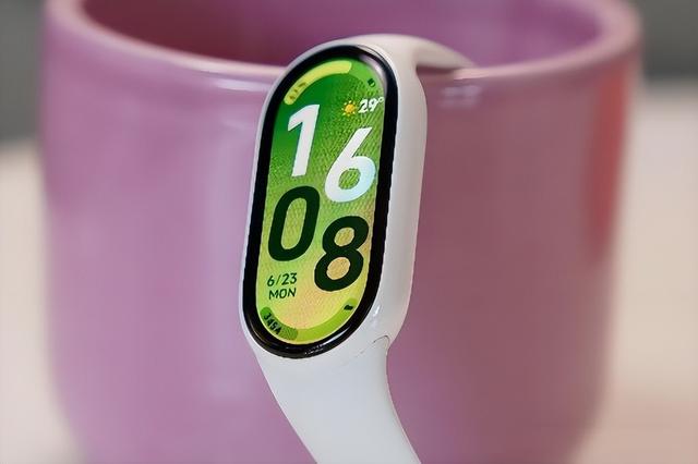小米手环10评测：升级够狠，这才是智能手环该有的样子！