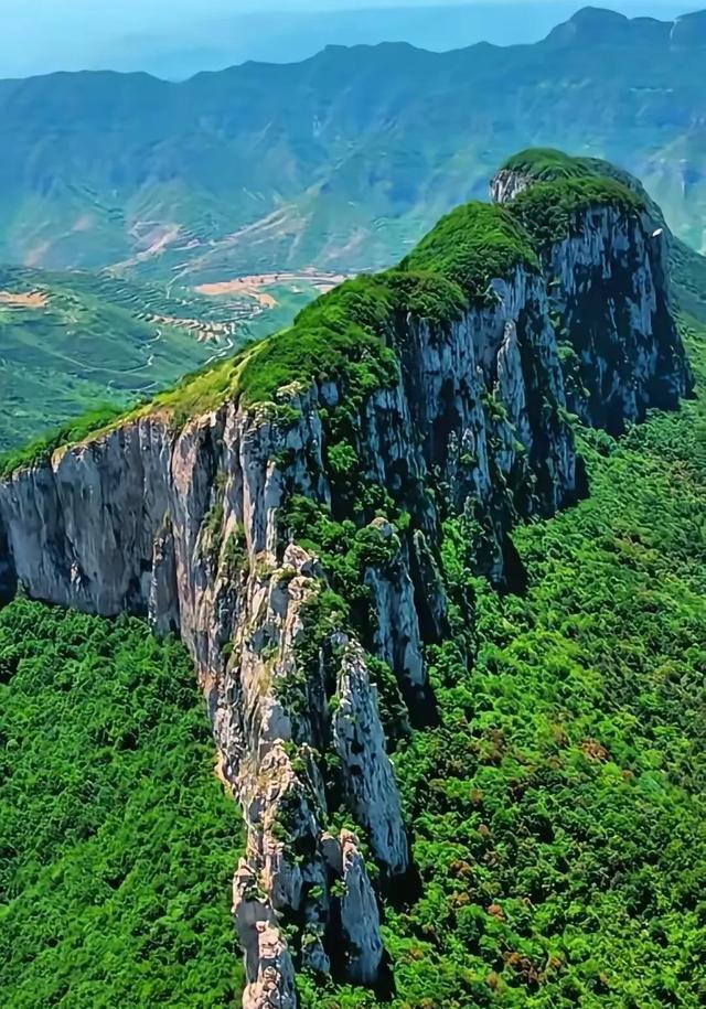 大自然的景色宜人，美景如画，真是赏心悦目，美不胜收！