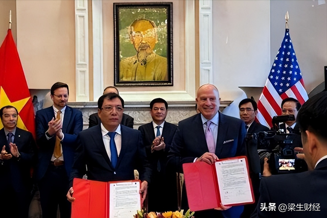 接到中方访华邀请后，特朗普改道外访行程：先赴这个国家再赴华!