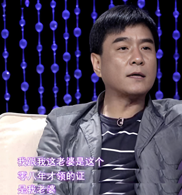 知名演员李强：演完“西门庆”没女孩敢靠近，52岁才当爹终得圆满