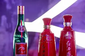 都是“西凤酒”，绿脖和红盖差哪了？老陕西人：差远了，弄懂不亏图片