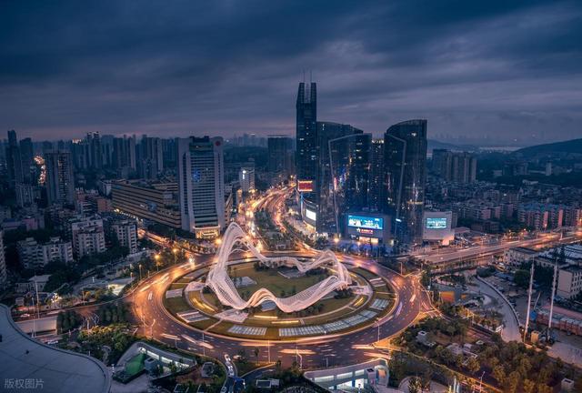 中国下一个“小香港”，不是成都、上海，这座城市才是黑马！