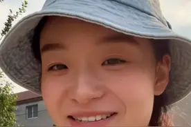 美女遭遇境外诈骗集团，反手骗了骗子425元，民警听了都被逗笑了图片