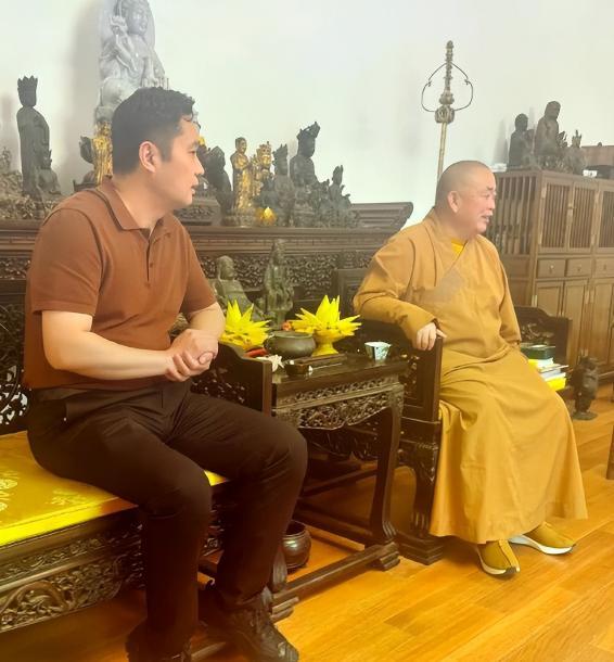 不查不知道一查吓一跳，掌控少林寺38年的释永信，私下到底有多壕