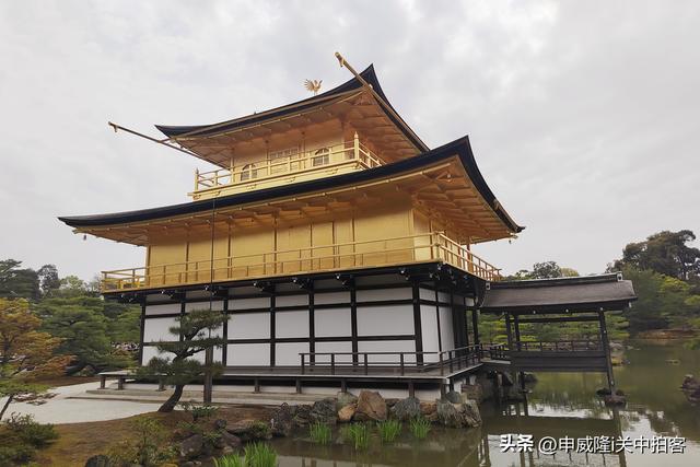 日本京都：走进鹿苑寺（金阁寺）