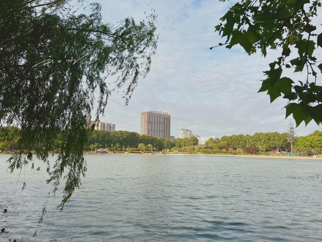 安徽淮南这个4A级景区不一般：就在市中心还免费，当地人常来玩？