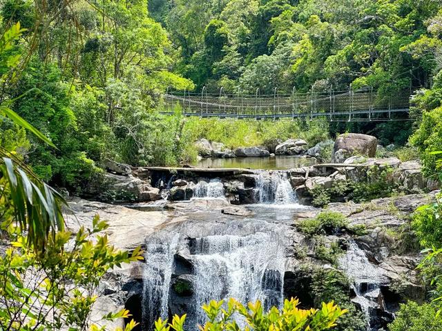 当北方寒风刺骨时，陵水正以25℃暖阳等你来过暖冬！