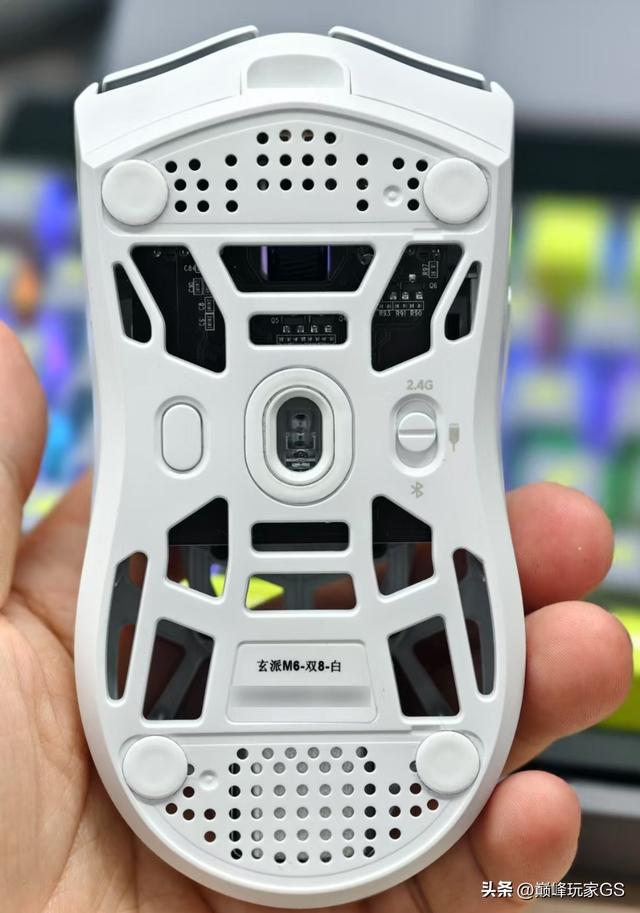五分之一的价格，平替雷蛇毒蝰mini se？玄派M6镁合金无线鼠标