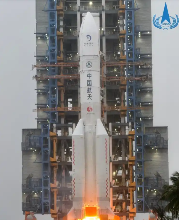 中国在月球又有重大发现！当年美国人给的月壤，是真的有问题吗？