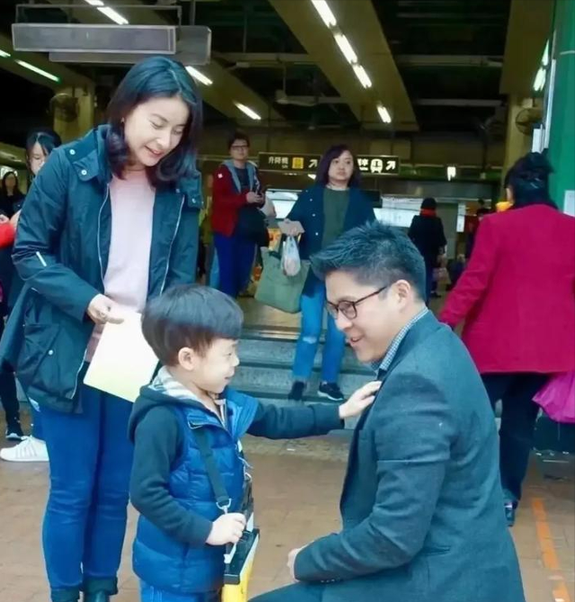 郭晶晶代言品牌被立案调查，品牌方发文致歉