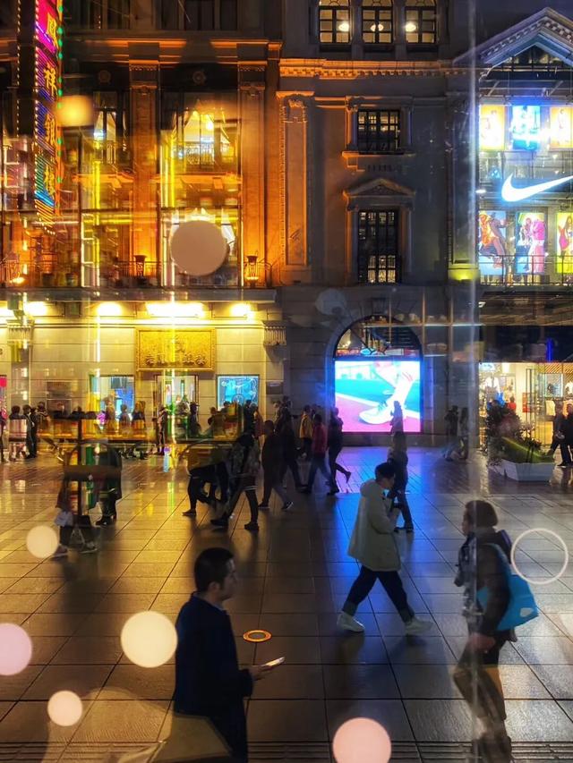 叮！你有一份上海秋日漫步地图待解锁→