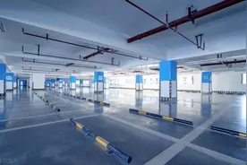 女子遭遇“天价”停车费！在南昌七彩公寓停车3天 被收费620元图片