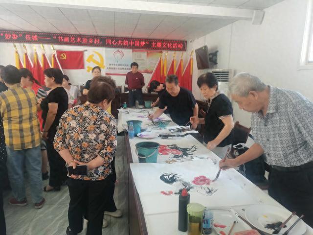 书画名家捐赠墨宝 助力乡村文化建设
