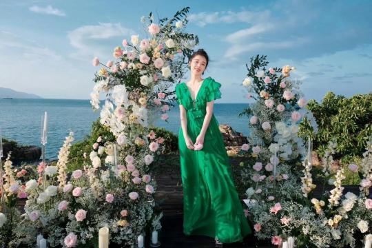 表面是“黄花大闺女”，实际却偷偷怀孕生娃，这些女星真让人意外