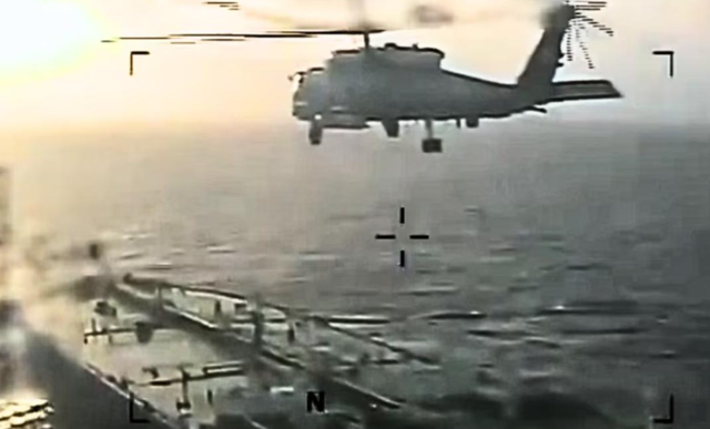 石油旧账引爆冲突，美舰强拦委国油轮，霸权算盘恐落空