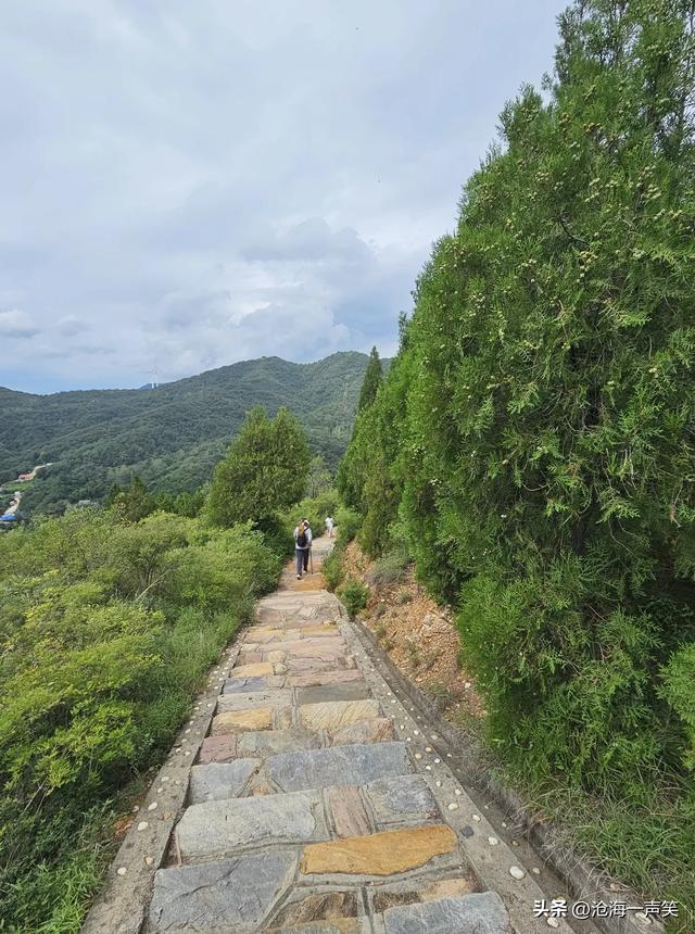 我喜欢大山的连绵，我喜欢大山的幽深，我喜欢大山的凉爽，您呢？