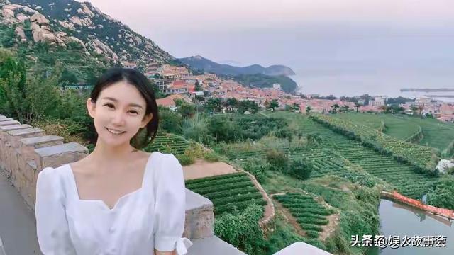 最美博主蓉妹妹：与老公小剑哥房车出游内蒙古，拍出精美大片