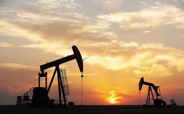 委内瑞拉欠中国100多亿美元债务	，美媒：特朗普将决定是否继续还